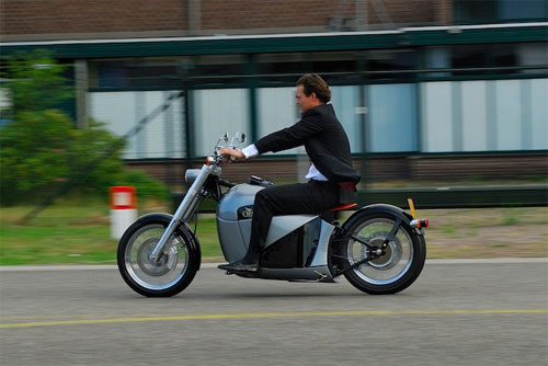 Xe mô tô điện Orphiro – siêu phẩm xe điện cho tương lai