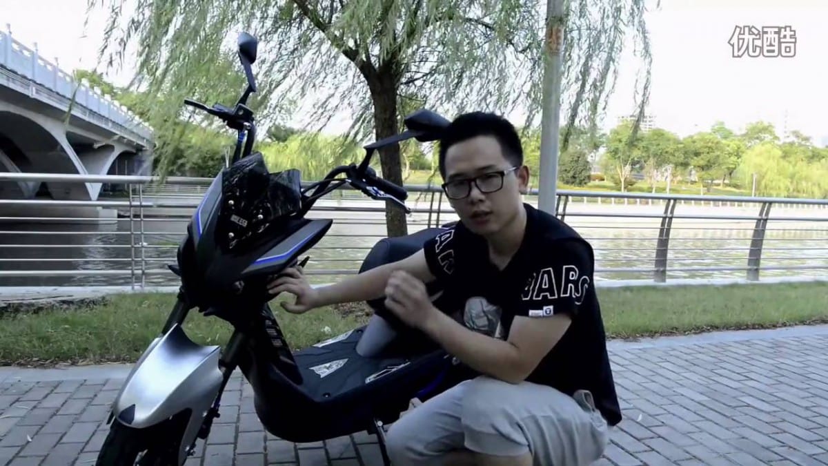 Xe máy điện Aima Jeek - Thiết kế dành riêng cho phái mạnh