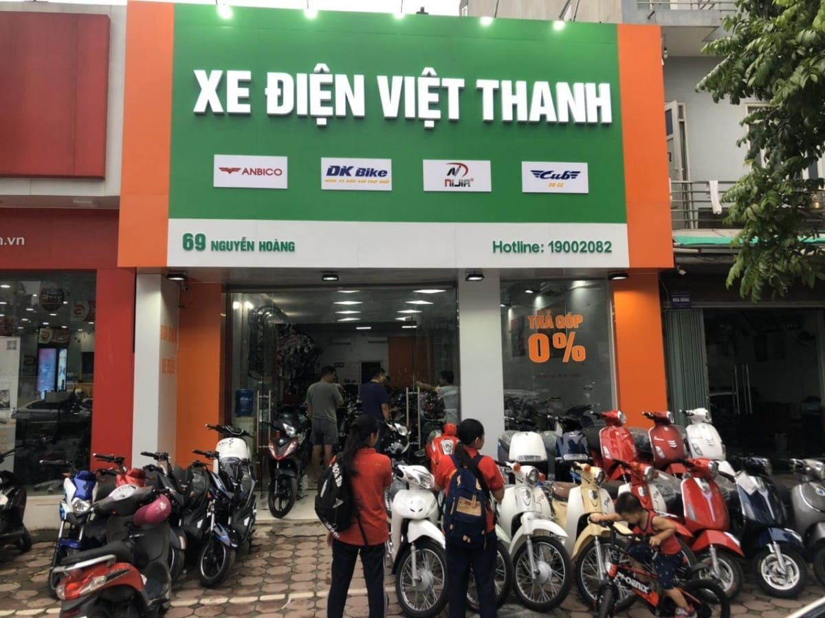 127 Phạm Văn Đồng, Cầu Giấy, Hà Nội.